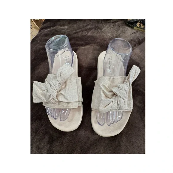 INC Beige Slide Sandals with sparkling Bow Accent XL (11-12) - Picture 4 of 9